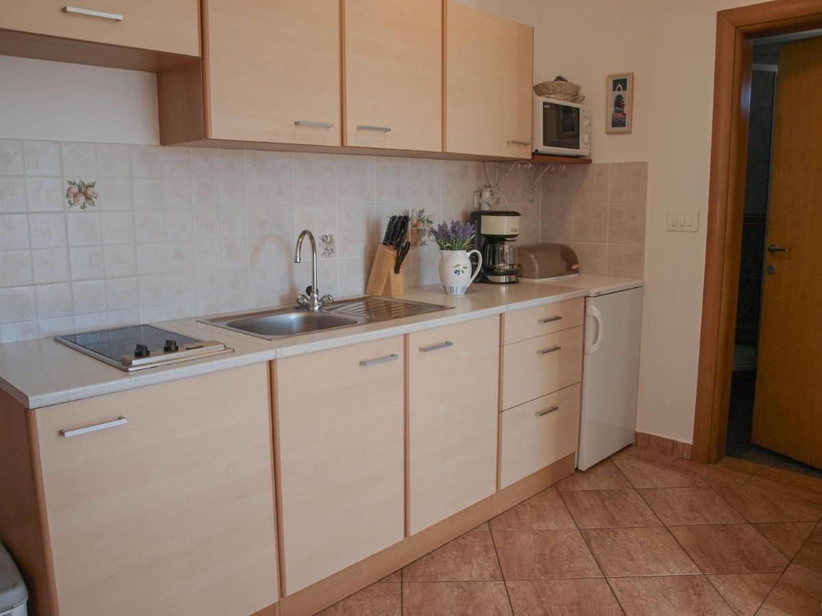 Kristi Apartment Complex Near The Sandy Beach - By Ta Leut Agency Privlaka  Zewnętrze zdjęcie