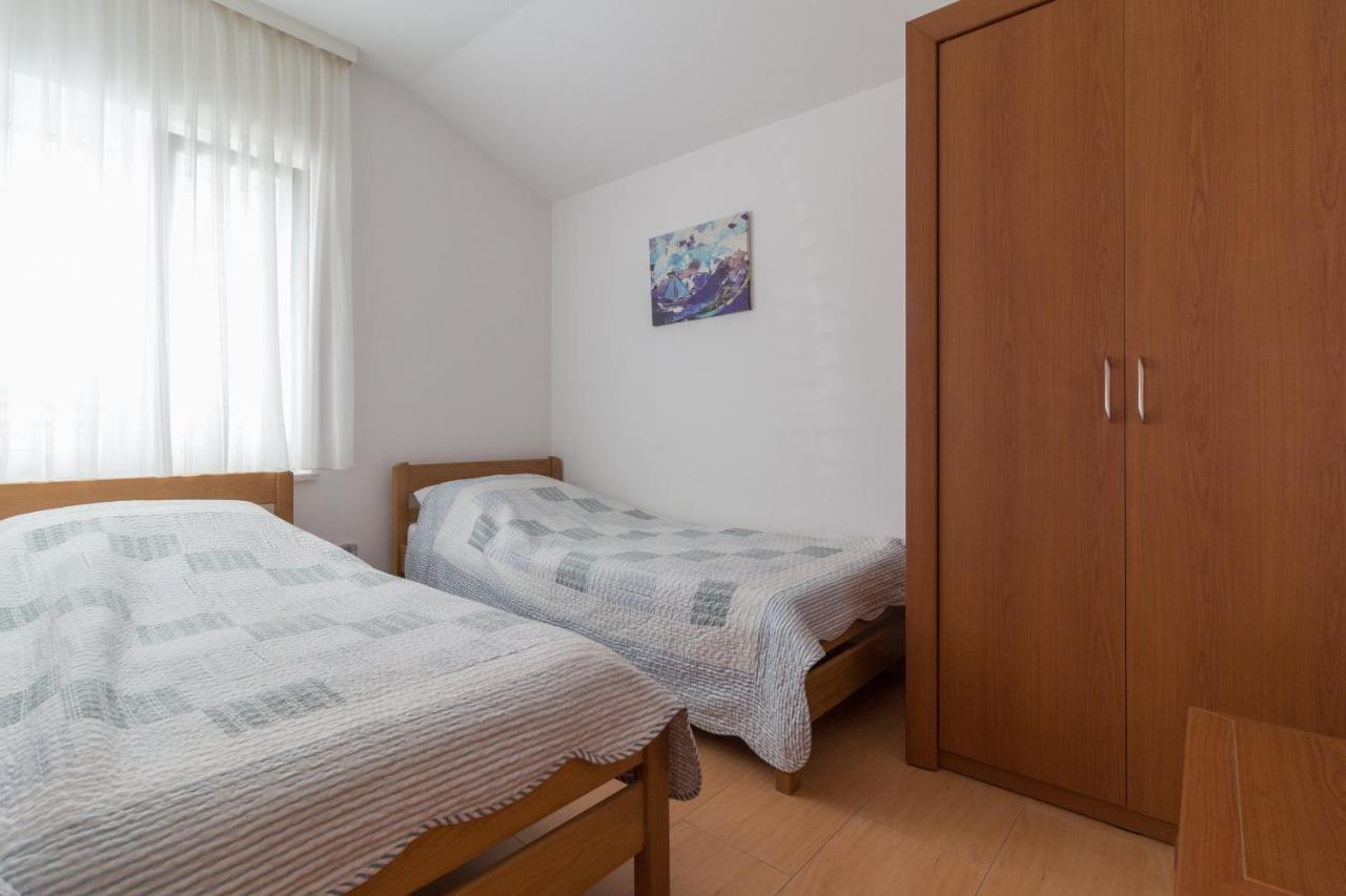Kristi Apartment Complex Near The Sandy Beach - By Ta Leut Agency Privlaka  Zewnętrze zdjęcie